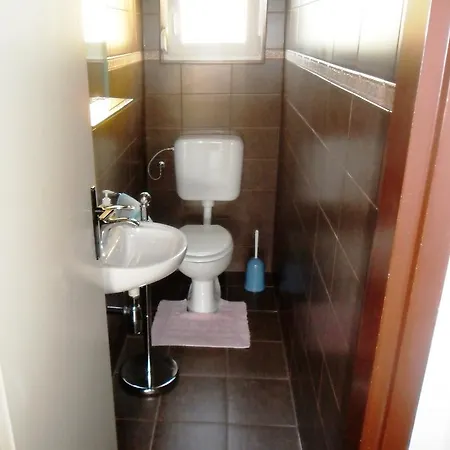 Rosa Rossa 8 Apartment